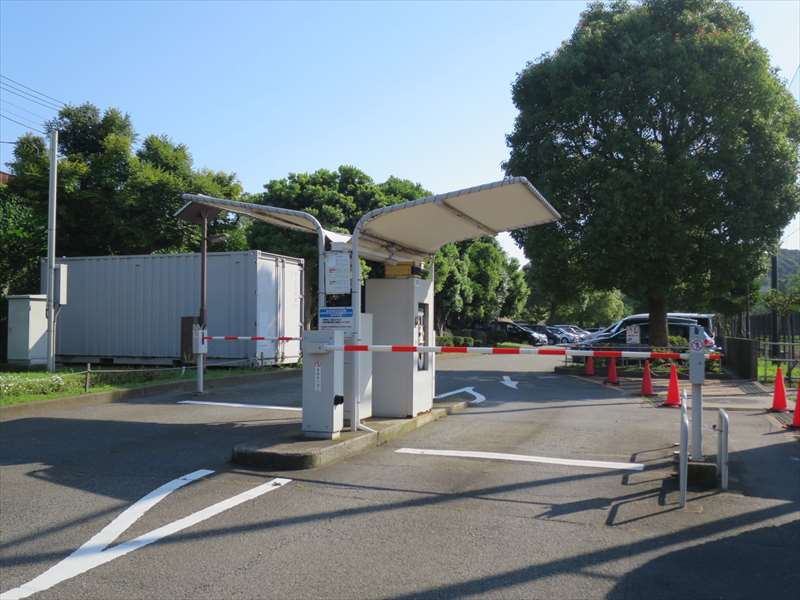 大津公園の駐車場入り口